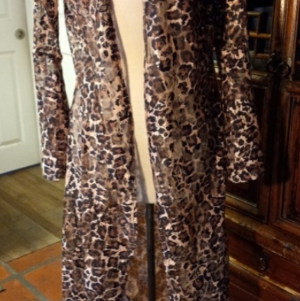 Kimono in sheer leopard knit
